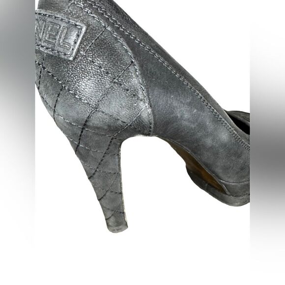 Chanel 2012 Quilted Pattern Pumps Black Heels sz 6.5 - Picture 14 of 16